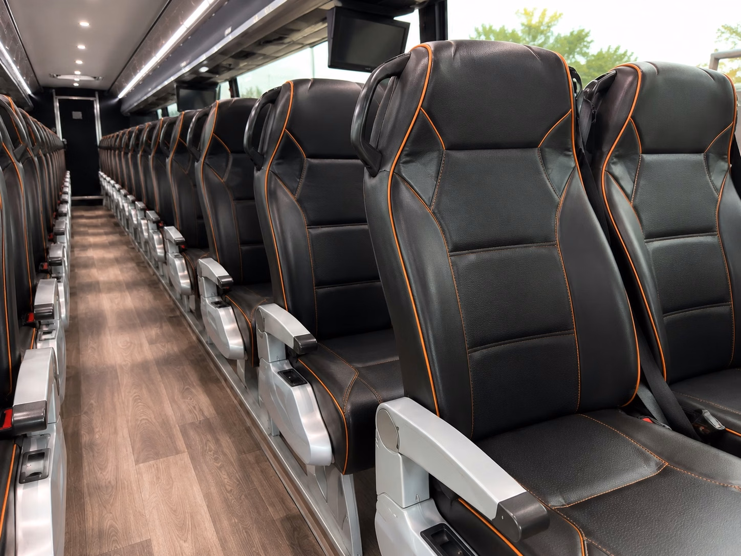 shuttle buses for greeley wedding venues along the cache la poudre river corridor